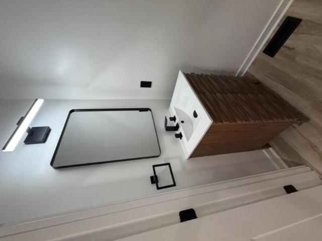 3 bedroom, Indianapolis IN 46208 106168008