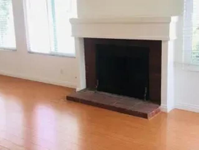 3 bedroom, Irvine CA 92604 LS105433093