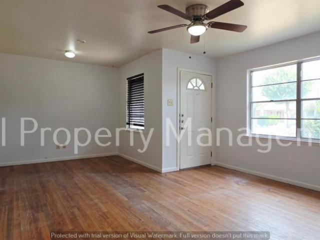 3 bedroom, Irving TX 75061 105729413