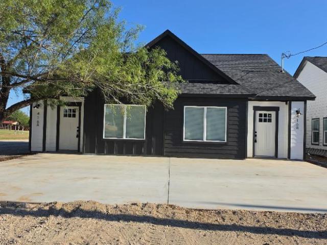 3 bedroom, Jourdanton TX 78026 106241794