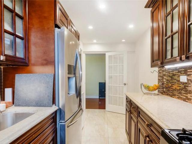 3 bedroom, Jackson Heights NY 11372 72692264