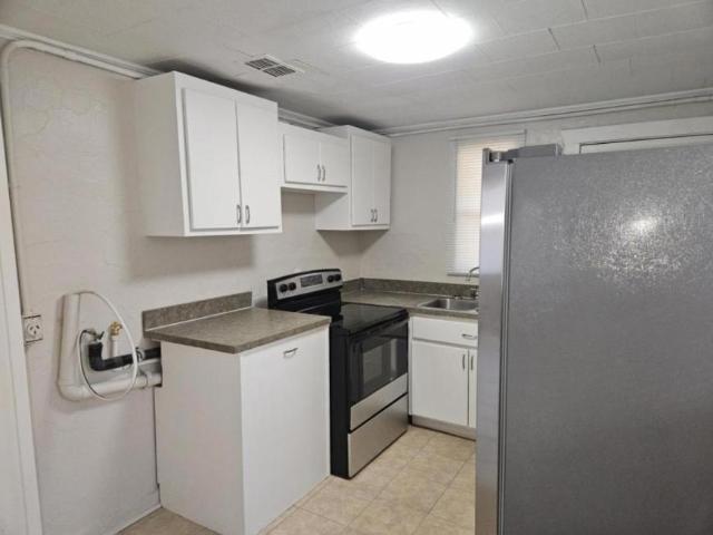 3 bedroom, Jacksonville FL 32205 105698353