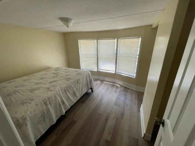 3 bedroom, Jacksonville FL 32244 105735684