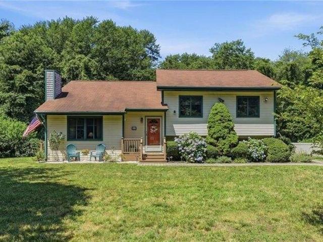 3 bedroom, Jamestown RI 02835 104851080