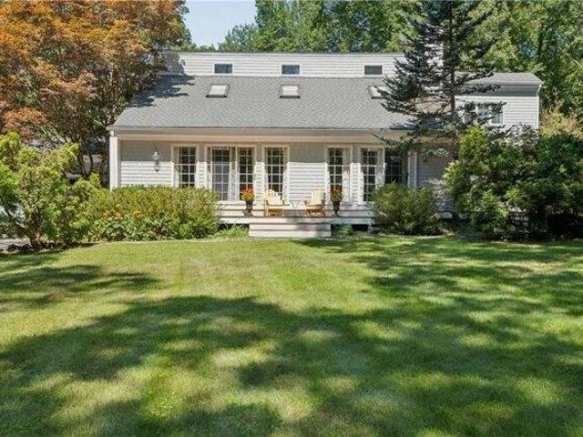 3 bedroom, Jamestown RI 02835 105693135