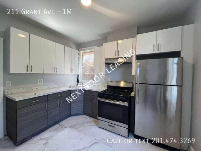 3 bedroom, Jersey City NJ 07305 LS103904570