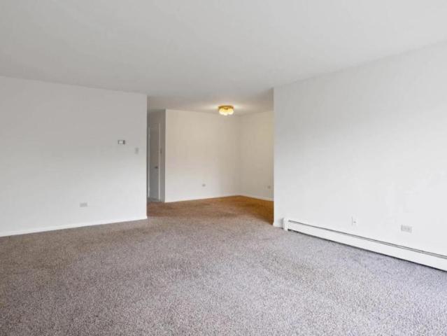 3 bedroom, Justice IL 60458 105915472