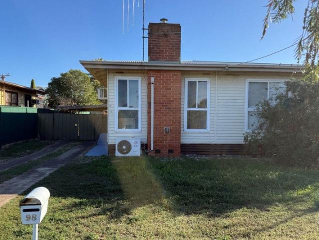 3 bedroom on large block