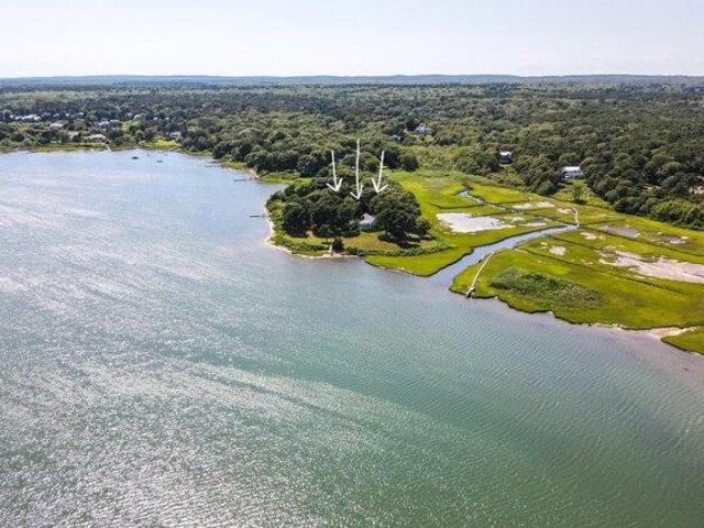 3 bedroom, Oak Bluffs MA 02557 105493830