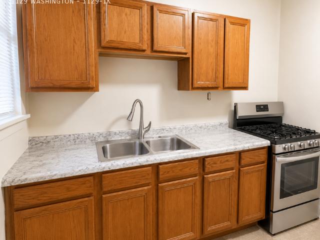 3 bedroom, Oak Park IL 60302 105209178