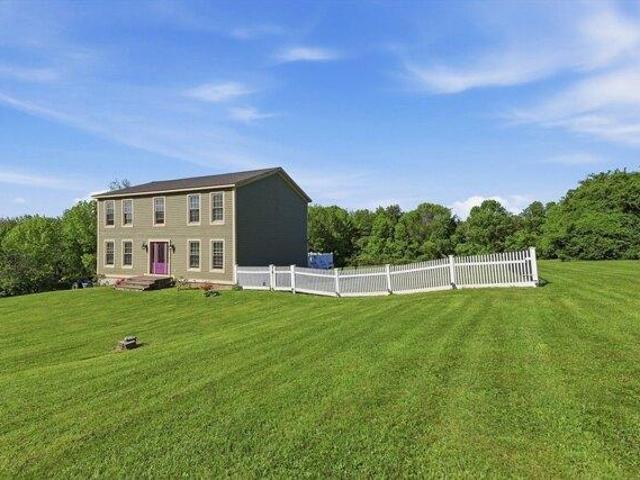 3 bedroom, Oakham MA 01068 104234420