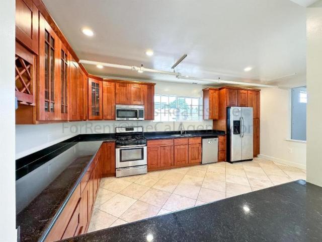 3 bedroom, Oakland CA 94608 LS105519929