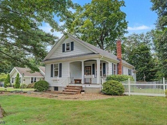 3 bedroom, Oakland NJ 07436 105658264