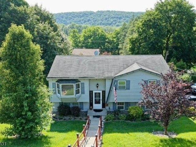 3 bedroom, Ogdensburg NJ 07439 105288522