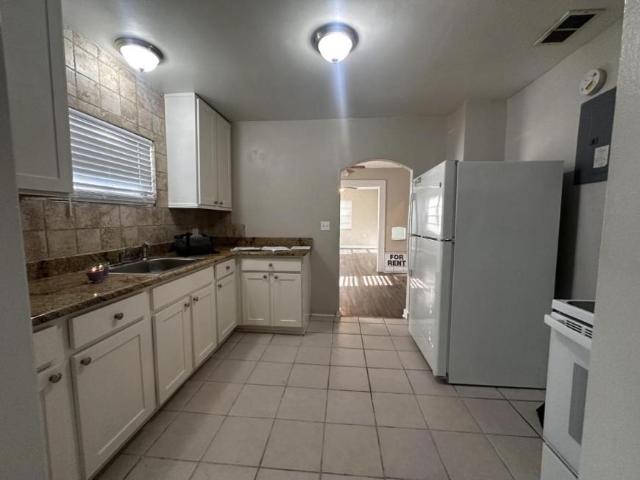 3 bedroom, Orlando FL 32810 105323361