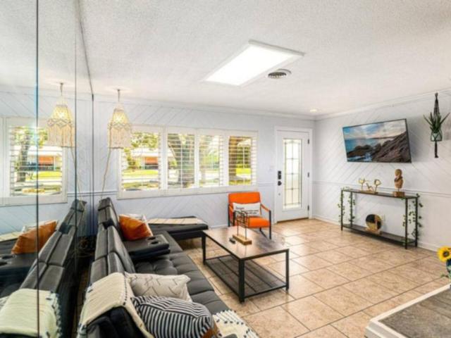 3 bedroom, Orlando FL 32812 LS105639727