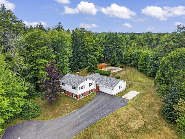 3 bedroom, Otisfield ME 04270 105768520