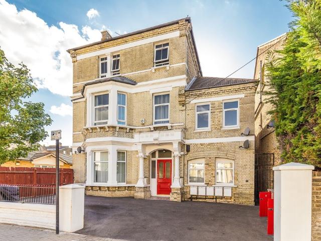 3 Bedroom, Ouseley Road, Balham