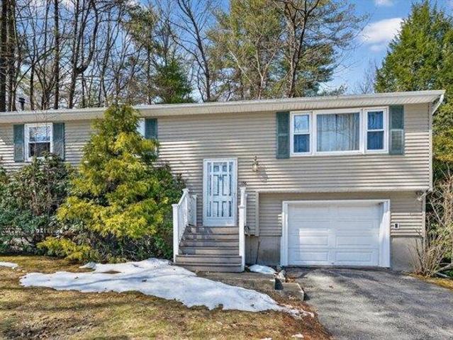 3 bedroom, Oxford MA 01540 104607010