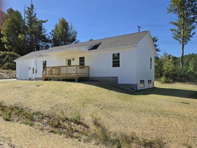 3 bedroom, Oxford ME 04270 105649295
