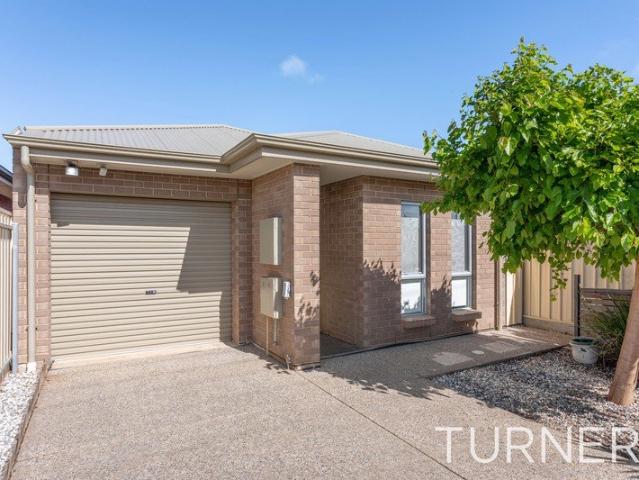 3 bedroom low maintenance courtyard home