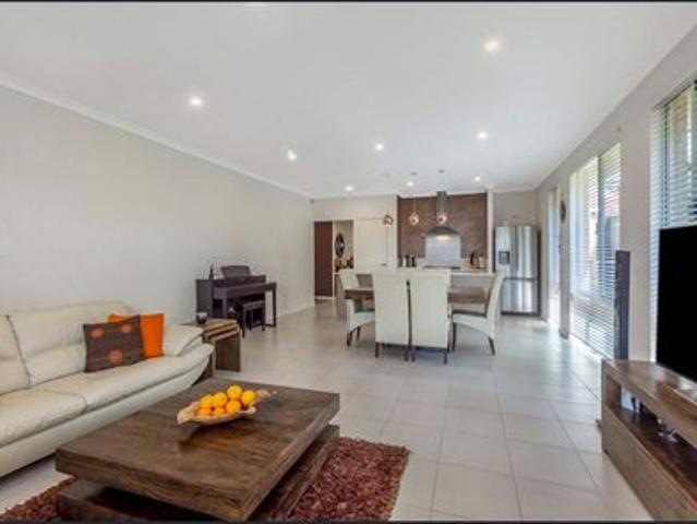 3 Bedroom low maintenance home