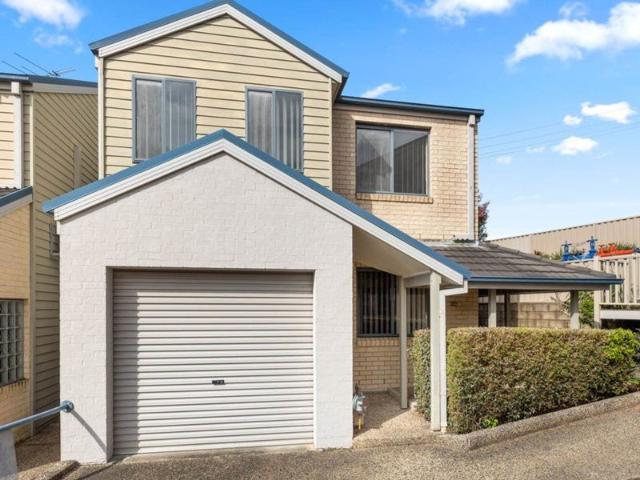 3 BEDROOM LOW MAINTENANCE TOWNHOUSE IN CHARLESTOWN