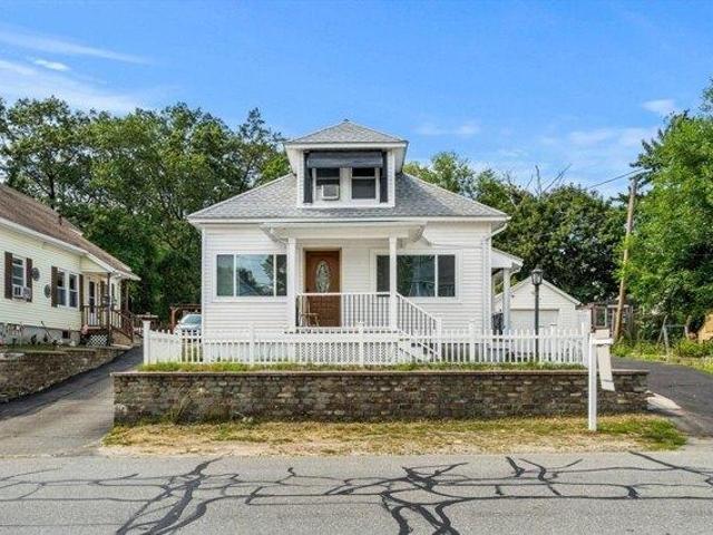 3 bedroom, Lowell MA 01854 105387100