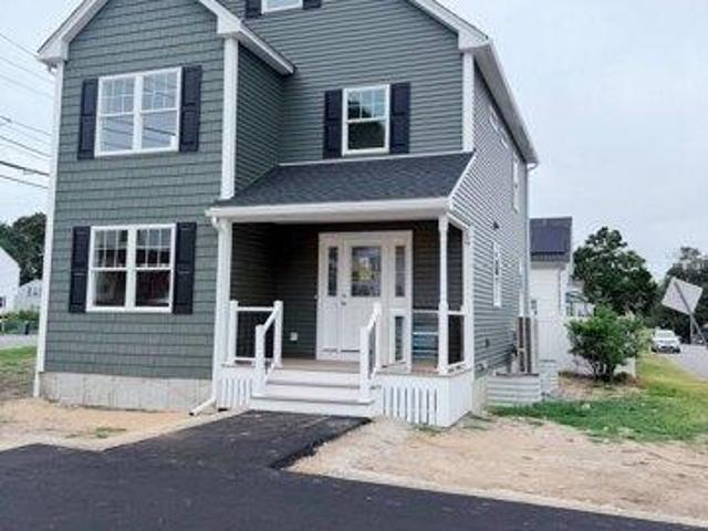 3 bedroom, Lowell MA 01854 105424057