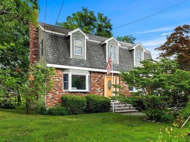 3 bedroom, Lowell MA 01854 105532704