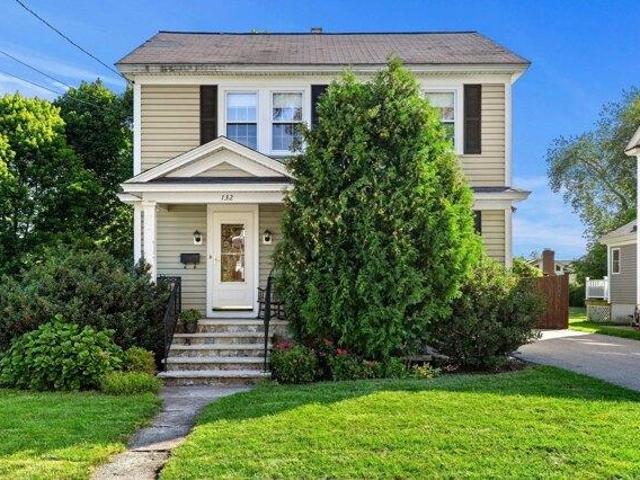 3 bedroom, Lowell MA 01852 105649867