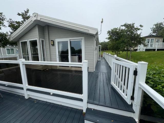 3 bedroom lodge for sale