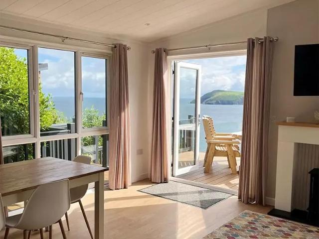 3 bedroom lodge for sale