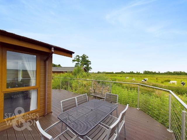 3 bedroom lodge for sale