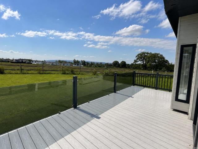 3 bedroom lodge for sale
