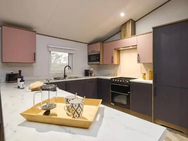 3 bedroom lodge for sale