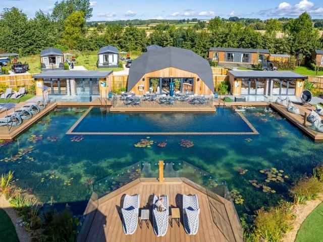 3 bedroom lodge for sale