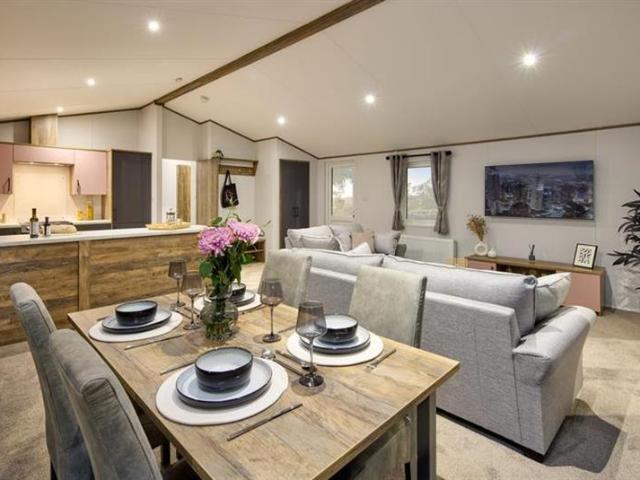 3 bedroom lodge for sale