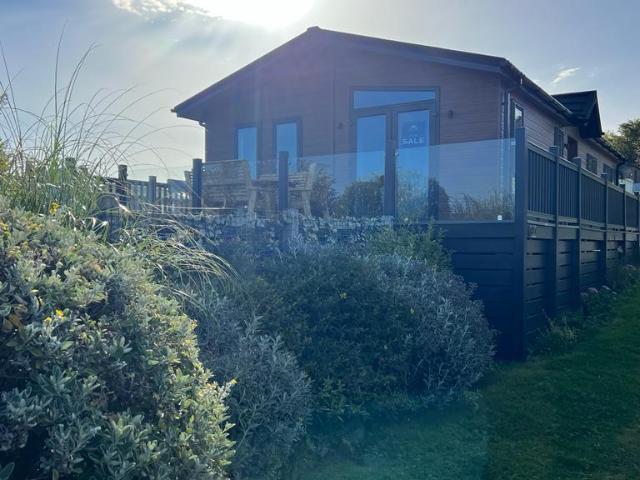 3 bedroom lodge for sale