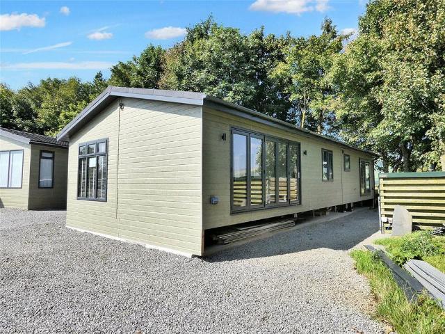 3 bedroom lodge for sale