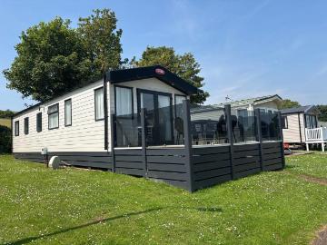 3 bedroom lodge for sale