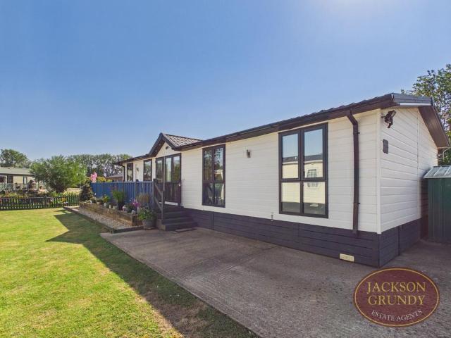 3 bedroom lodge for sale