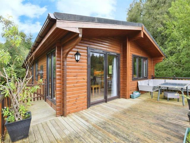 3 bedroom lodge for sale