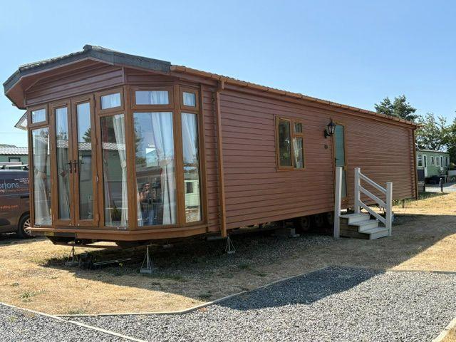 3 bedroom lodge for sale