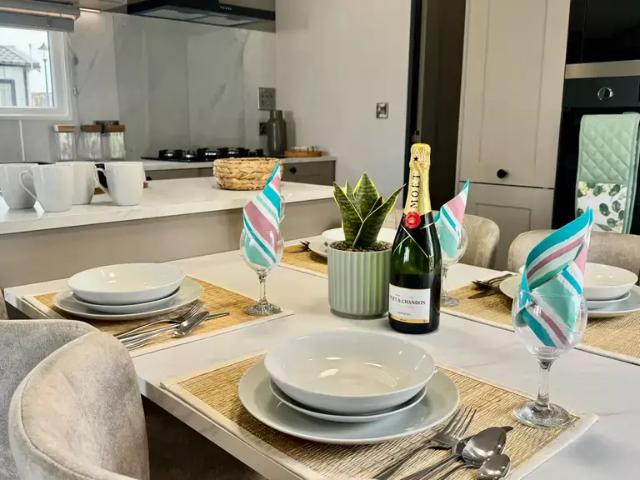 3 bedroom lodge for sale