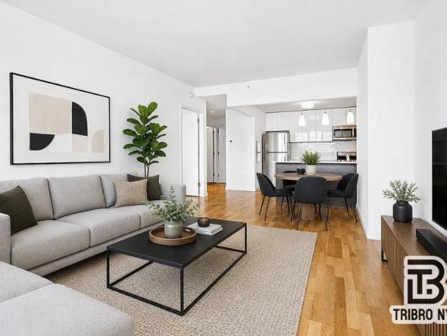 3 bedroom, Long Island City NY 11106 LS104757115