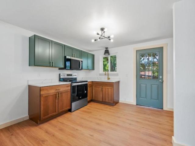 3 bedroom, Longmont CO 80504 105620480