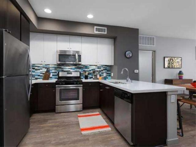 3 bedroom, Los Angeles CA 90012 LS105341933