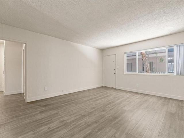 3 bedroom, Los Angeles CA 90043 105195107
