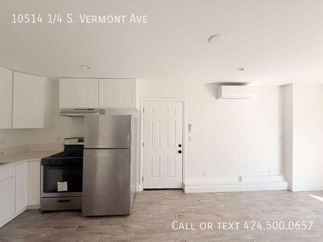 3 bedroom, Los Angeles CA 90044 99774225